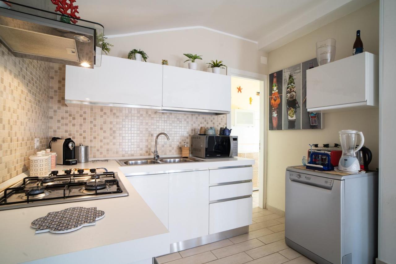 Casa Vacanza Giugio Giardini Naxos Bagian luar foto