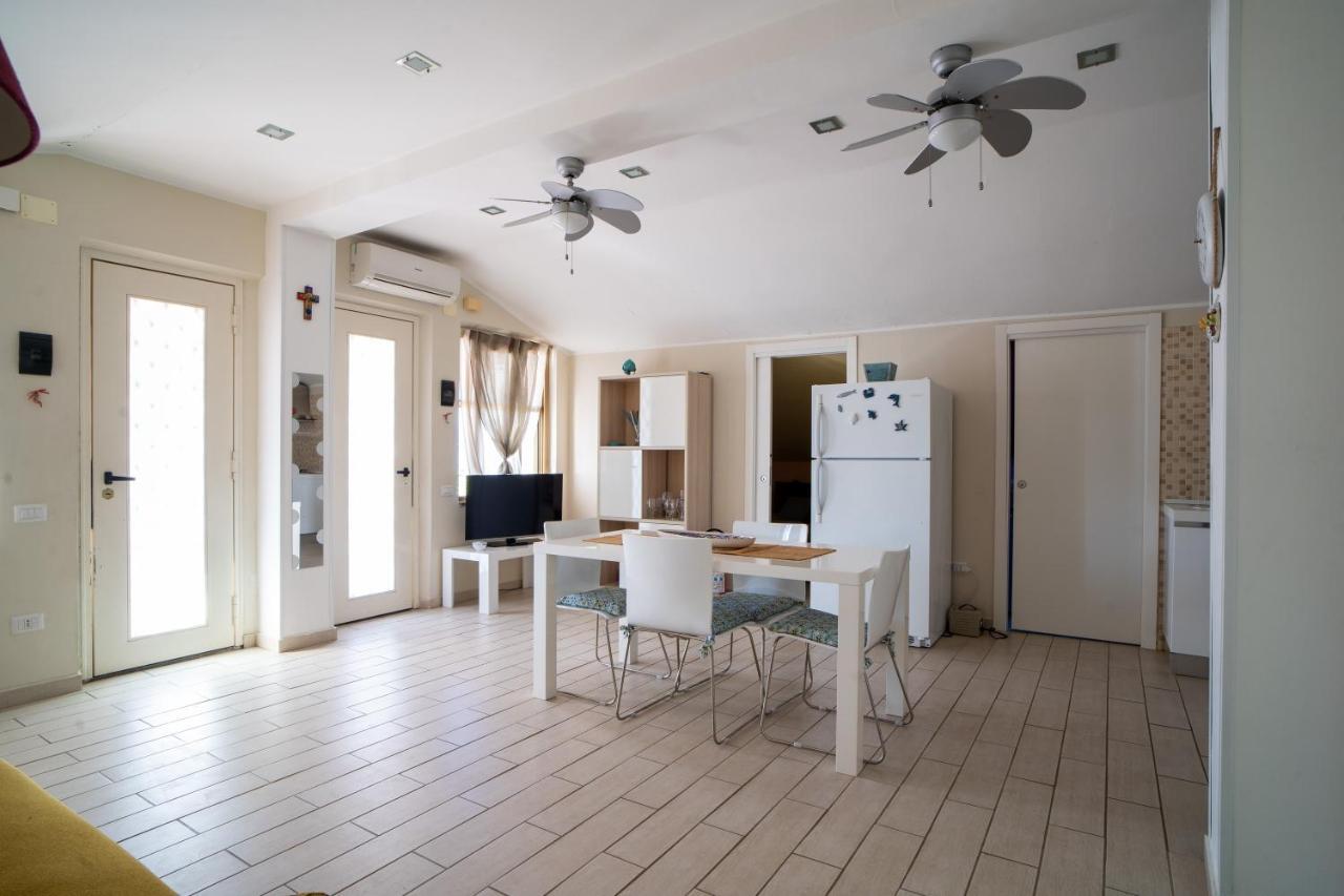 Casa Vacanza Giugio Giardini Naxos Bagian luar foto