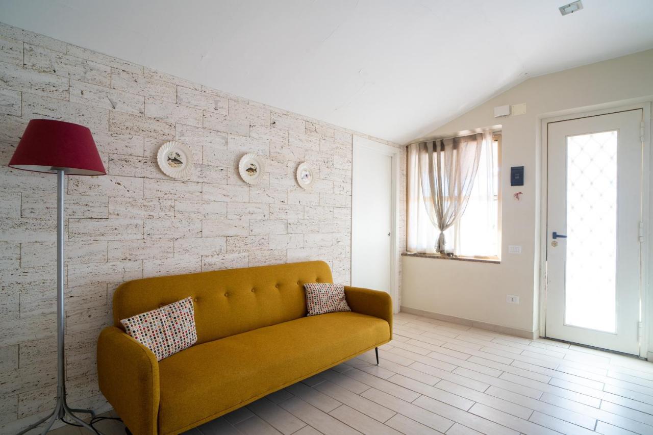 Casa Vacanza Giugio Giardini Naxos Bagian luar foto