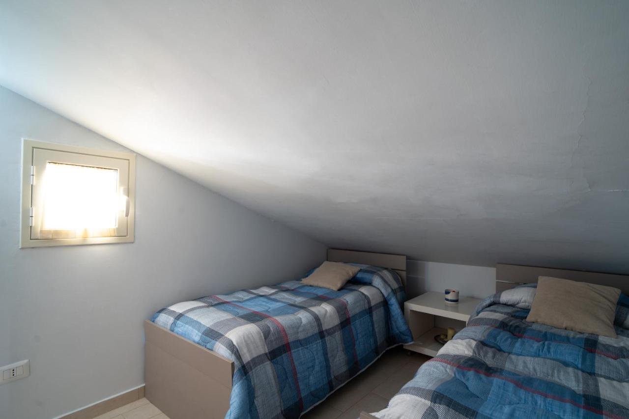 Casa Vacanza Giugio Giardini Naxos Bagian luar foto